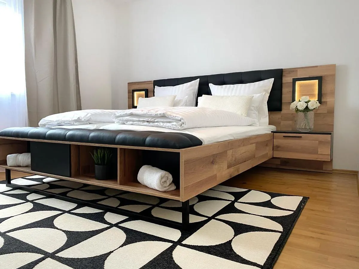 Step Apartments - Grosses 103M2-Apartment - Zentrumsnah - Kliniknaehe - Netflix - Tv - Grosser Balkon - Wifi Mit 1000Mbit Bad Aibling Germany
