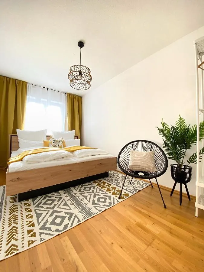 Step Apartments - Grosses 103M2-Apartment - Zentrumsnah - Kliniknaehe - Netflix - Tv - Grosser Balkon - Wifi Mit 1000Mbit Bad Aibling