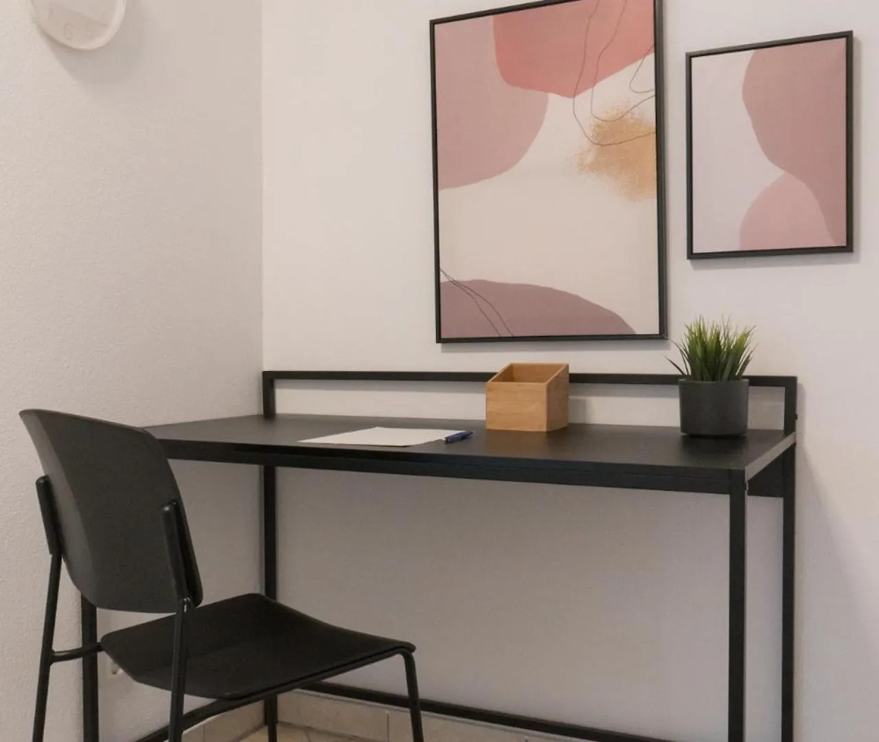 Step Apartments - Grosses 103M2-Apartment - Zentrumsnah - Kliniknaehe - Netflix - Tv - Grosser Balkon - Wifi Mit 1000Mbit Bad Aibling